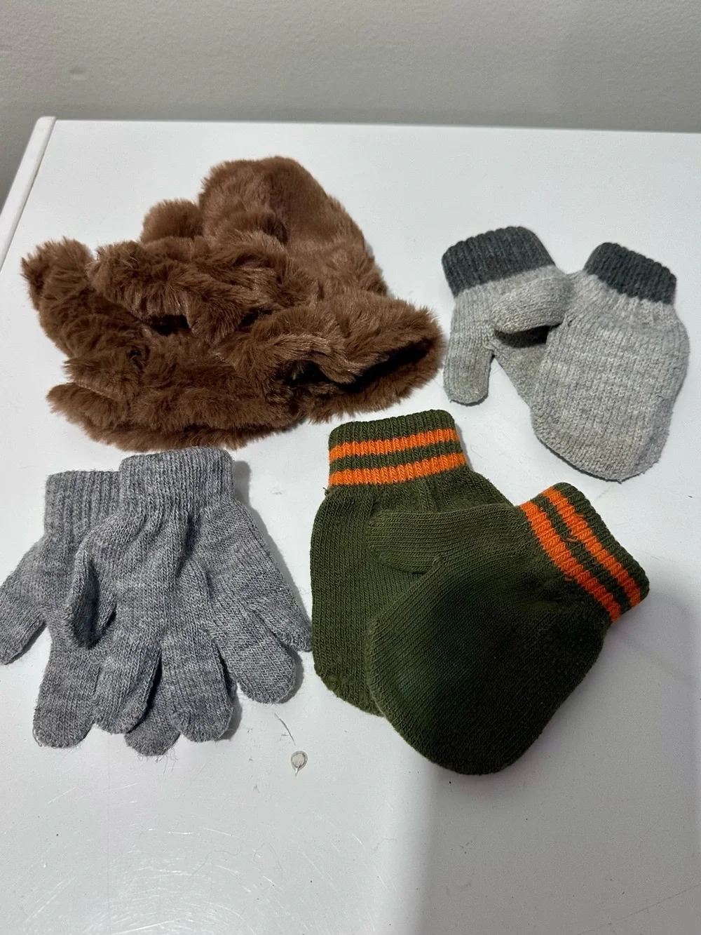 Kids Assorted Mittens Set of 4